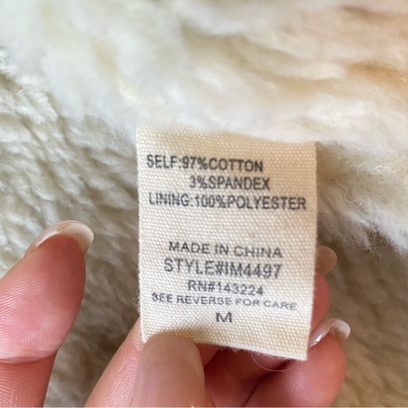 ILLA ILLA pink Sherpa Jacket - Picture 3 of 5